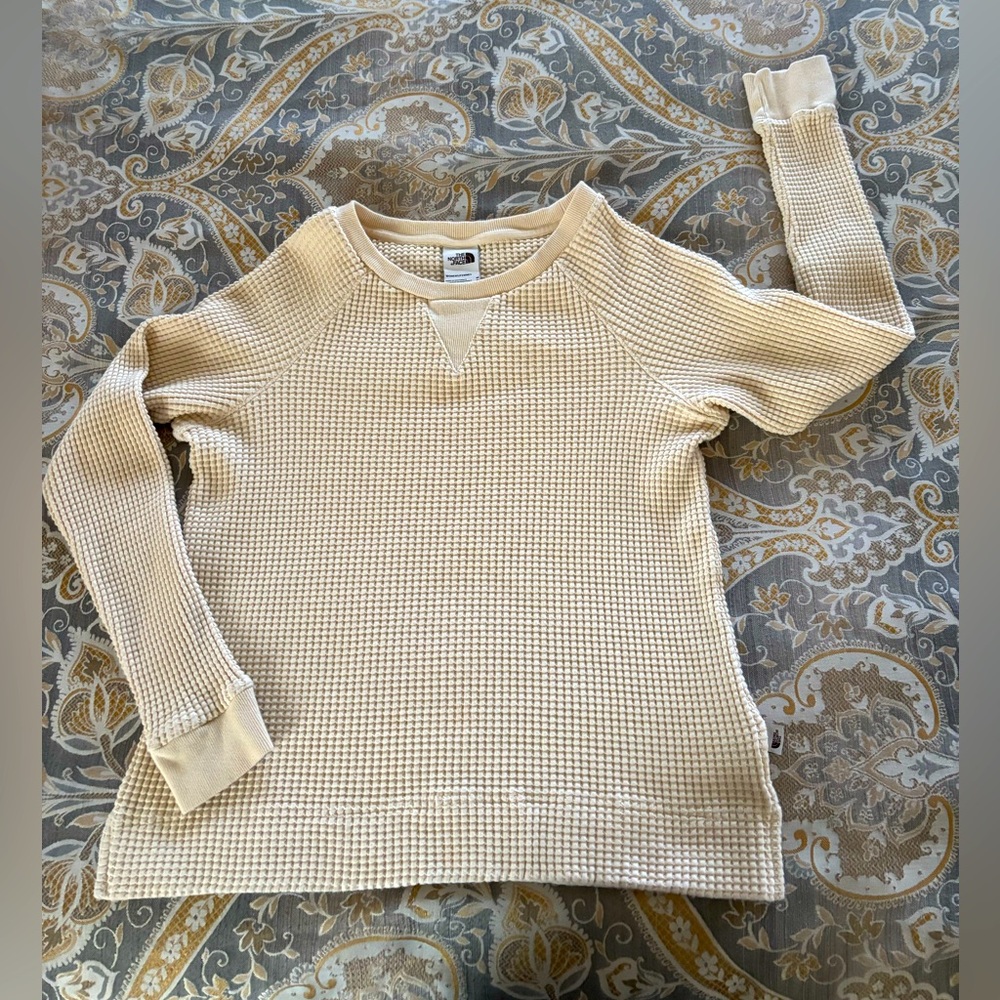 The North Face Women's Long Sleeve Chabot Crew Thermal in Bleached Sand Medium